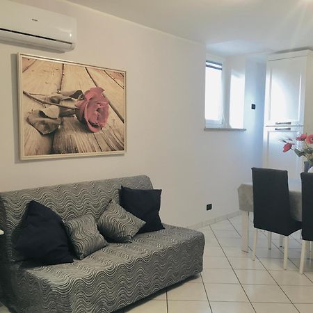 Platea Cavour Villa Sutri Bagian luar foto