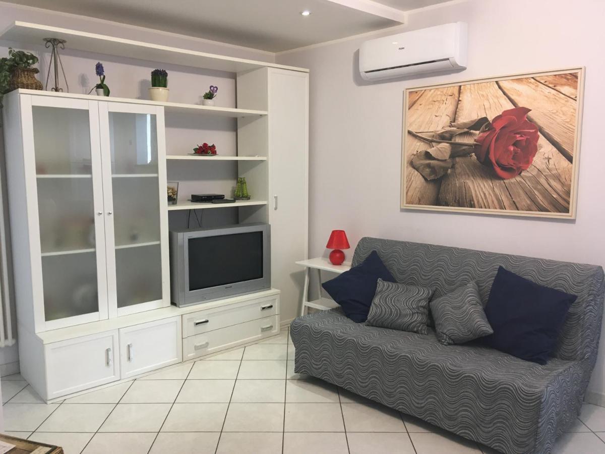 Platea Cavour Villa Sutri Bagian luar foto