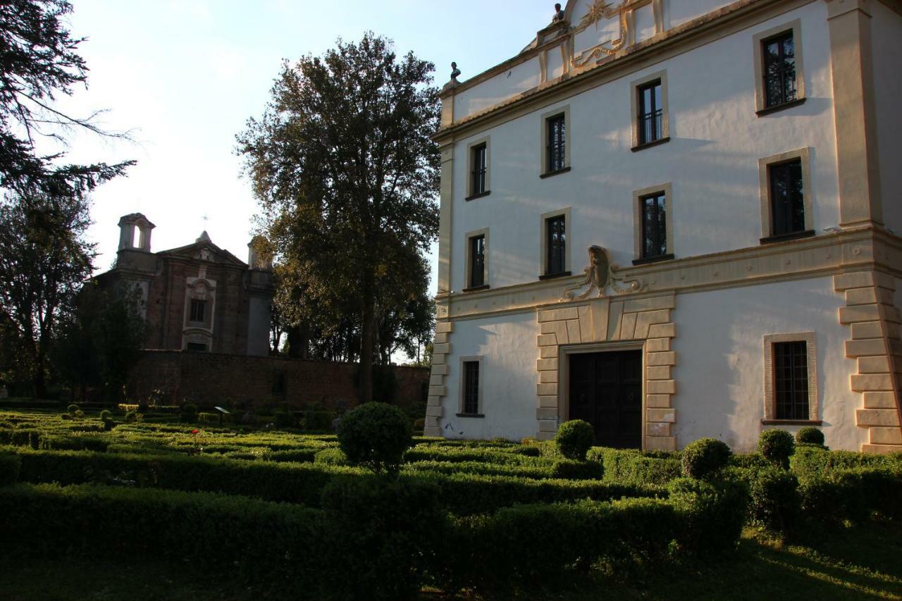 Platea Cavour Villa Sutri Bagian luar foto