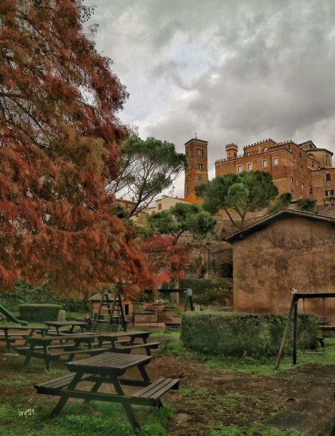 Platea Cavour Villa Sutri Bagian luar foto